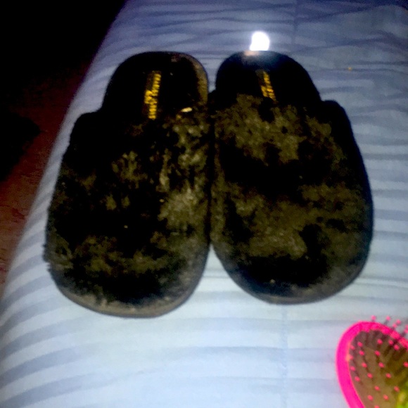 Slipper - Picture 2 of 3